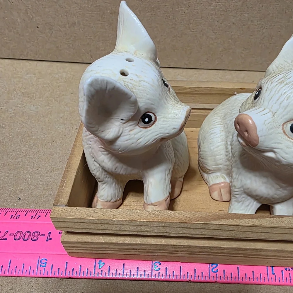 Vintage ceramic pink